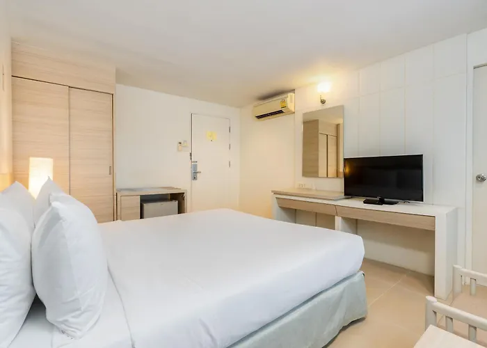 Sunshine Hotel&Residences - SHA Plus