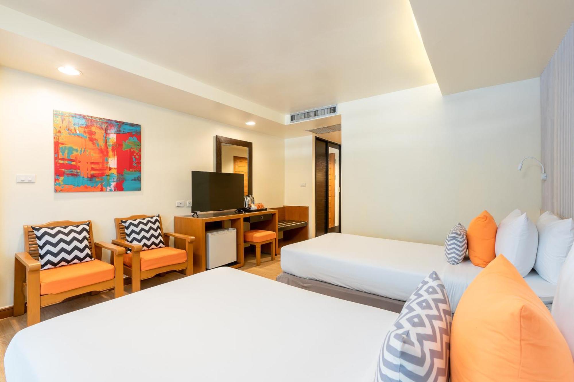 ซันชายน์โฮเทลแอนด์เรสซิเดนซ์ - Sha Pattaya