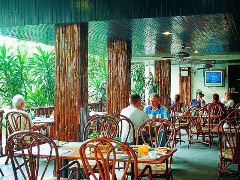 โรงแรม ซันชายน์โฮเทลแอนด์เรสซิเดนซ์ - Sha