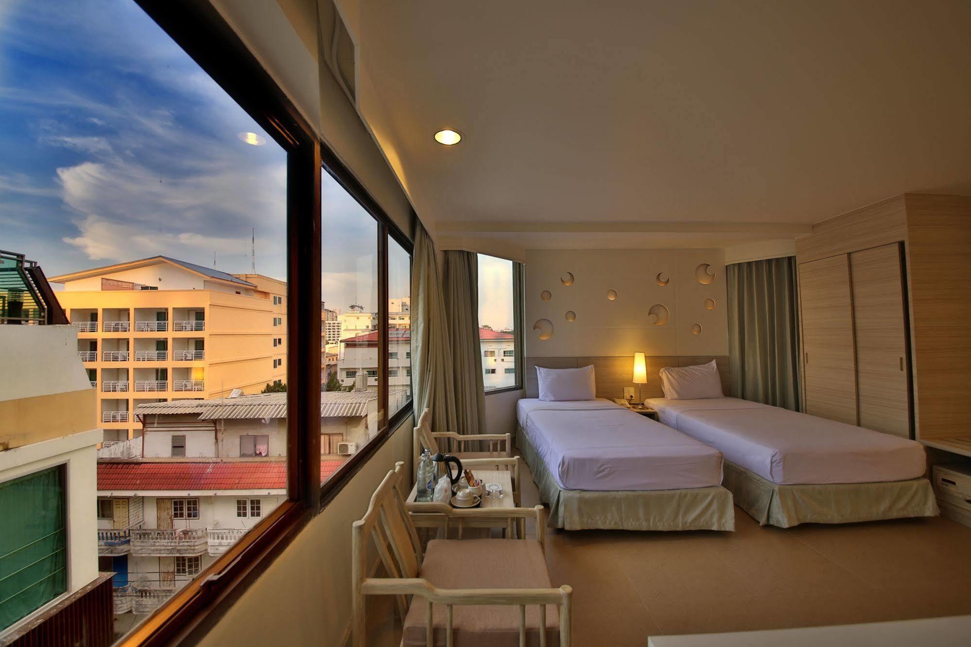 ซันชายน์โฮเทลแอนด์เรสซิเดนซ์ - Sha 3* Pattaya